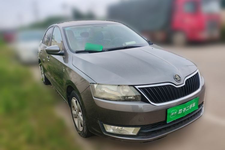 Used Skoda Rapid 2013 1.6L Manual Smart Selection Model Front Right 45 Deg