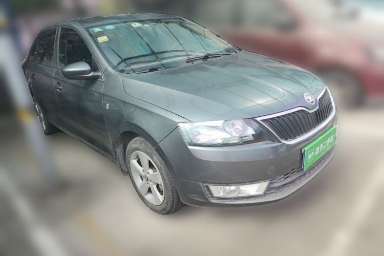 Used Skoda Rapid 2013 1.6L Manual Smart Selection Model Front Right 45 Deg