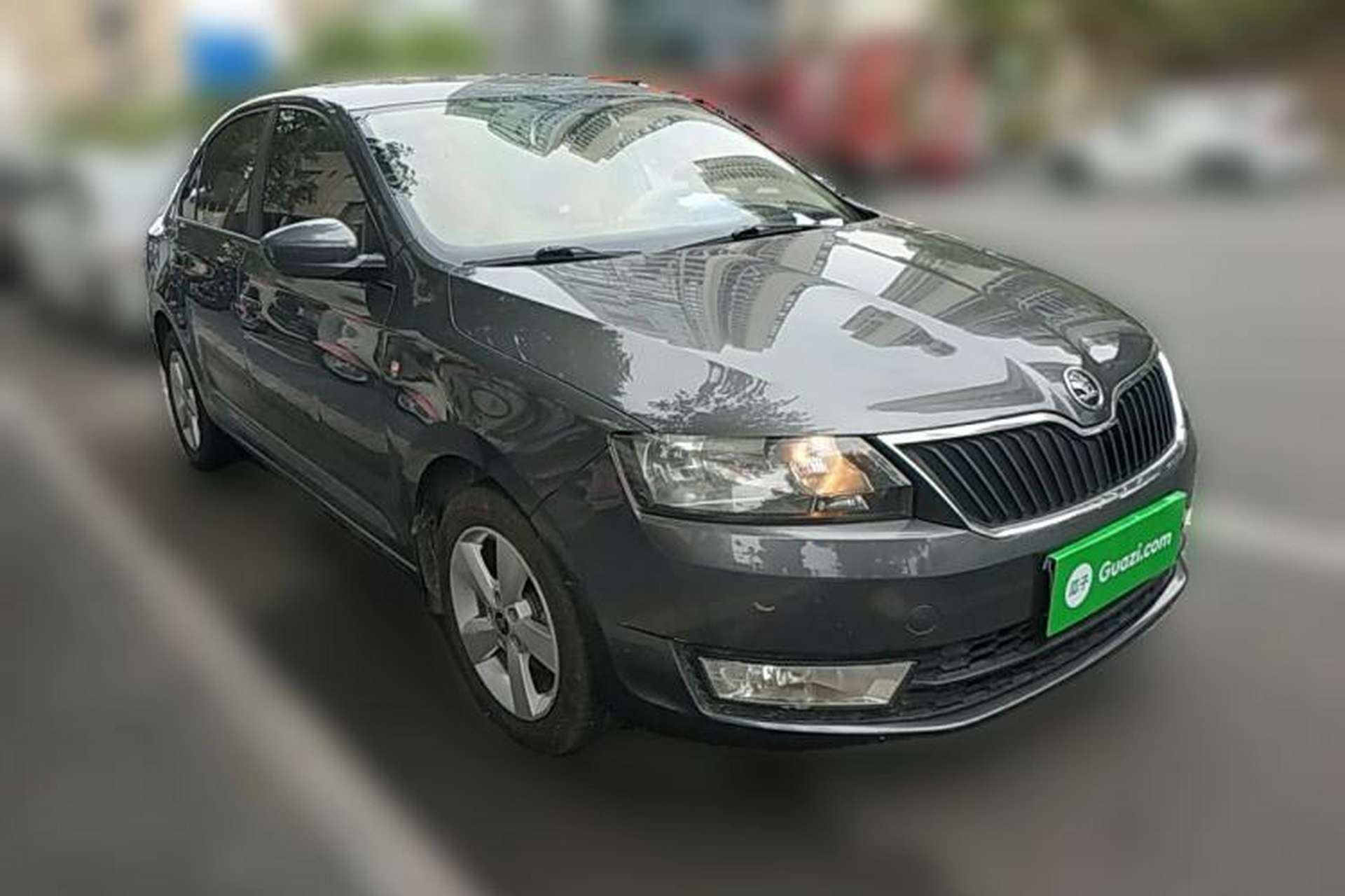 Used Skoda Rapid 2013 1.4L Manual Smart Selection Trim Front Right 45 Deg