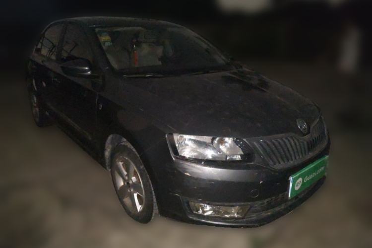Used Skoda Rapid 2013 1.6L Automatic Smart Selection Model Front Right 45 Deg