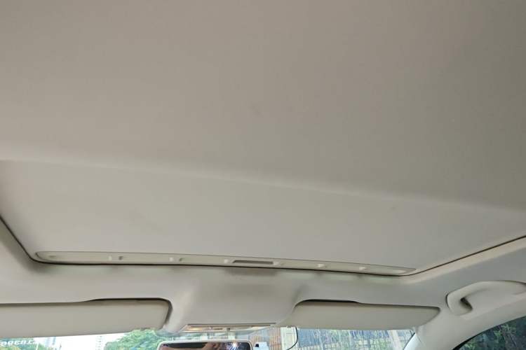Used Skoda Rapid 2013 1.6L Automatic Smart Selection Model Headliner