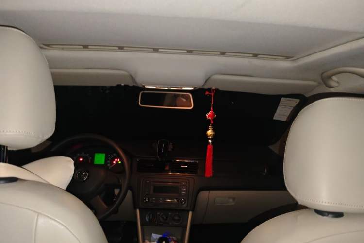 Used Skoda Rapid 2013 1.6L Automatic Smart Selection Model Headliner