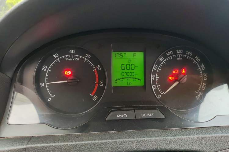 Used Skoda Rapid 2013 1.6L Automatic Smart Selection Model Instrument Cluster