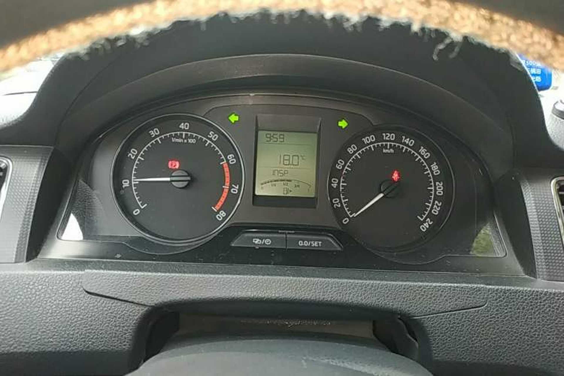 Used Skoda Rapid 2013 1.4L Manual Smart Selection Trim Instrument Cluster