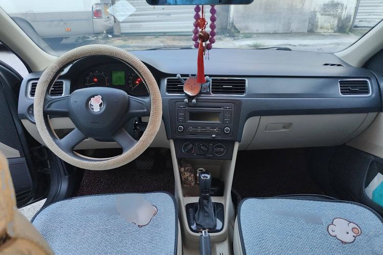 Used Skoda Rapid 2013 1.6L Automatic Smart Selection Model Interior 2
