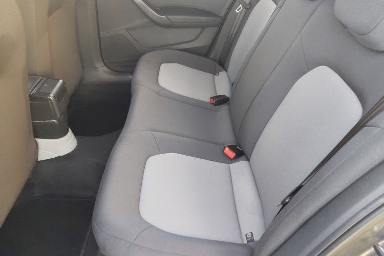Used Skoda Rapid 2013 1.4L Manual Enjoyment Model Interior 4