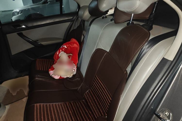 Used Skoda Rapid 2013 1.6L Manual Smart Selection Model Left Rear Seat