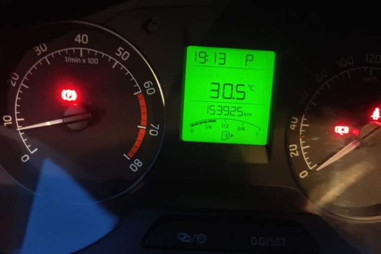 Used Skoda Rapid 2013 1.6L Automatic Smart Selection Model Odometer Close Up