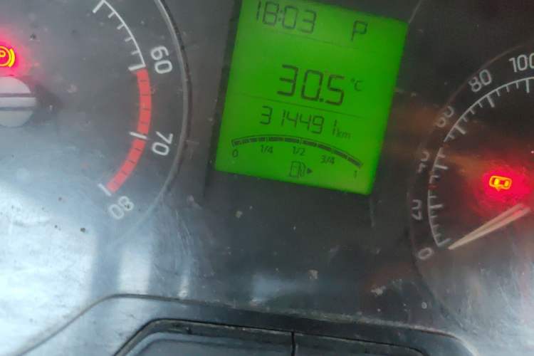 Used Skoda Rapid 2013 1.6L Automatic Smart Selection Model Odometer Close Up