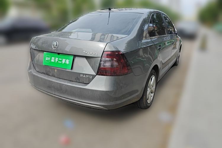 Used Skoda Rapid 2013 1.6L Automatic Smart Selection Model Rear Right 45 Deg