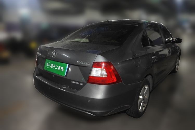 Used Skoda Rapid 2013 1.6L Manual Smart Selection Model Rear Right 45 Deg