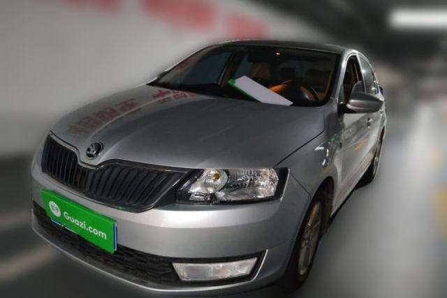 Used Skoda Rapid 2013 1.6L Automatic Smart Selection Model