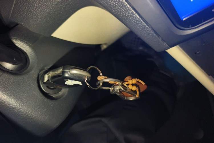 Used Skoda Rapid 2013 1.6L Automatic Smart Selection Model Vehicle Key