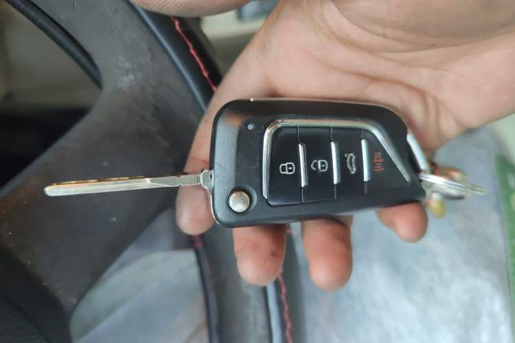 Used Skoda Rapid 2013 1.6L Automatic Smart Selection Model Vehicle Key