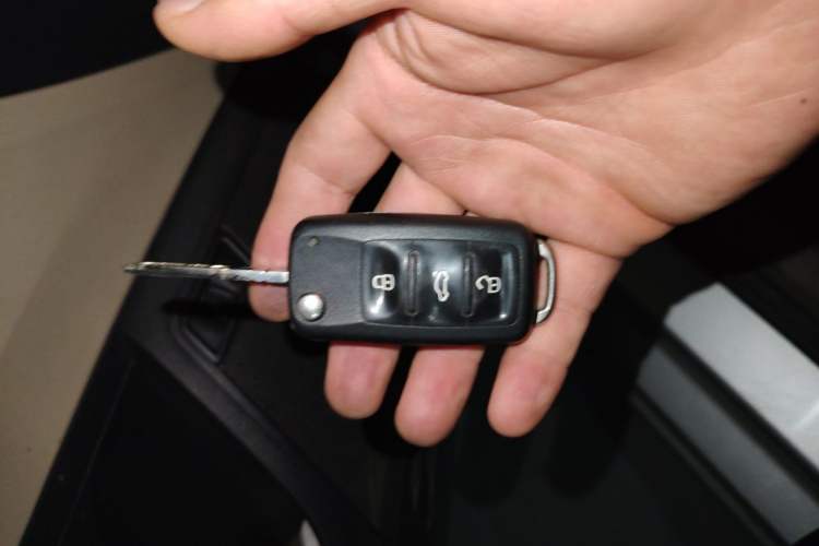 Used Skoda Rapid 2013 1.6L Automatic Smart Selection Model Vehicle Key