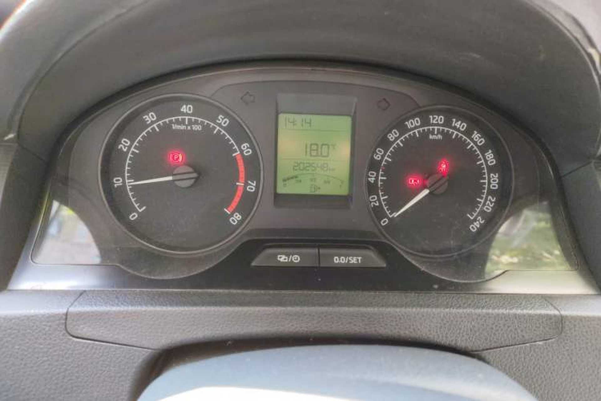 Used Skoda Rapid 2013 1.6L Manual Enjoyment Model Instrument Cluster