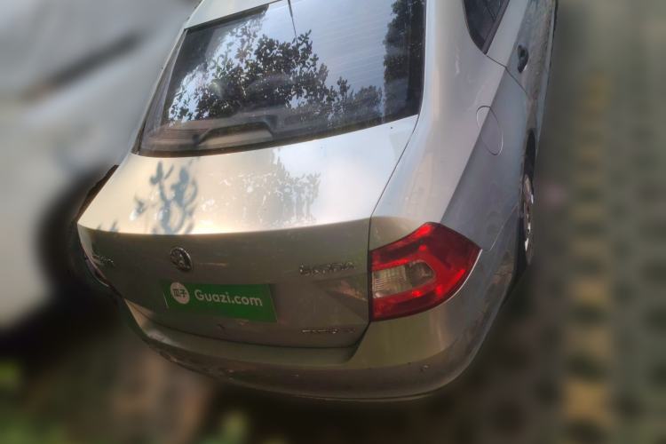 Used Skoda Rapid 2013 1.6L Manual Enjoyment Model Rear