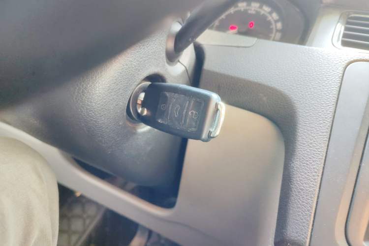 Used Skoda Rapid 2013 1.6L Manual Enjoyment Model Vehicle Key