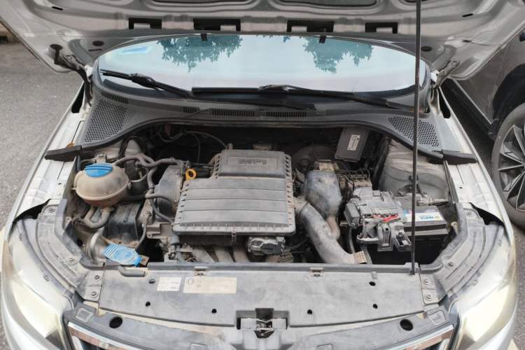 Used Skoda Rapid 2013 1.6L Manual Smart Selection Model Engine Bay