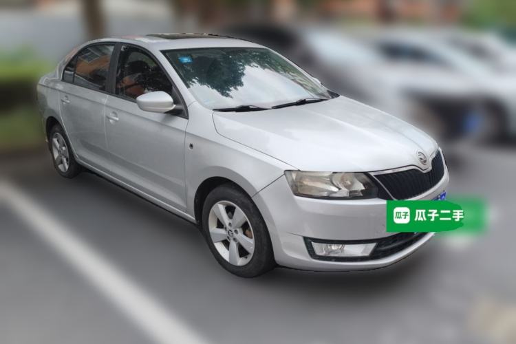 Used Skoda Rapid 2013 1.6L Manual Smart Selection Model Front Right 45 Deg