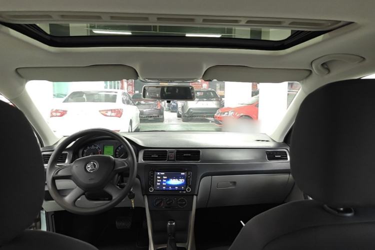 Used Skoda Rapid 2013 1.6L Automatic Smart Selection Model Headliner