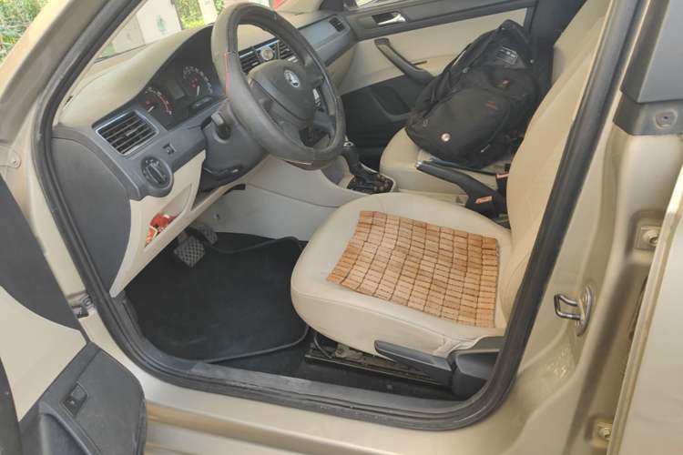 Used Skoda Rapid 2013 1.6L Automatic Smart Selection Model Left Front Seat