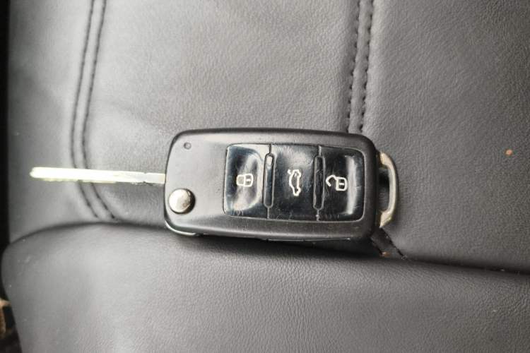 Used Skoda Rapid 2013 1.6L Manual Smart Selection Model Vehicle Key