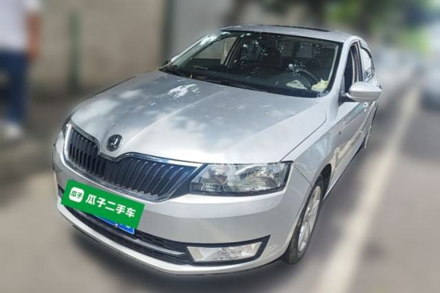 Used Skoda Rapid 2013 1.6L Manual Enjoyment Model