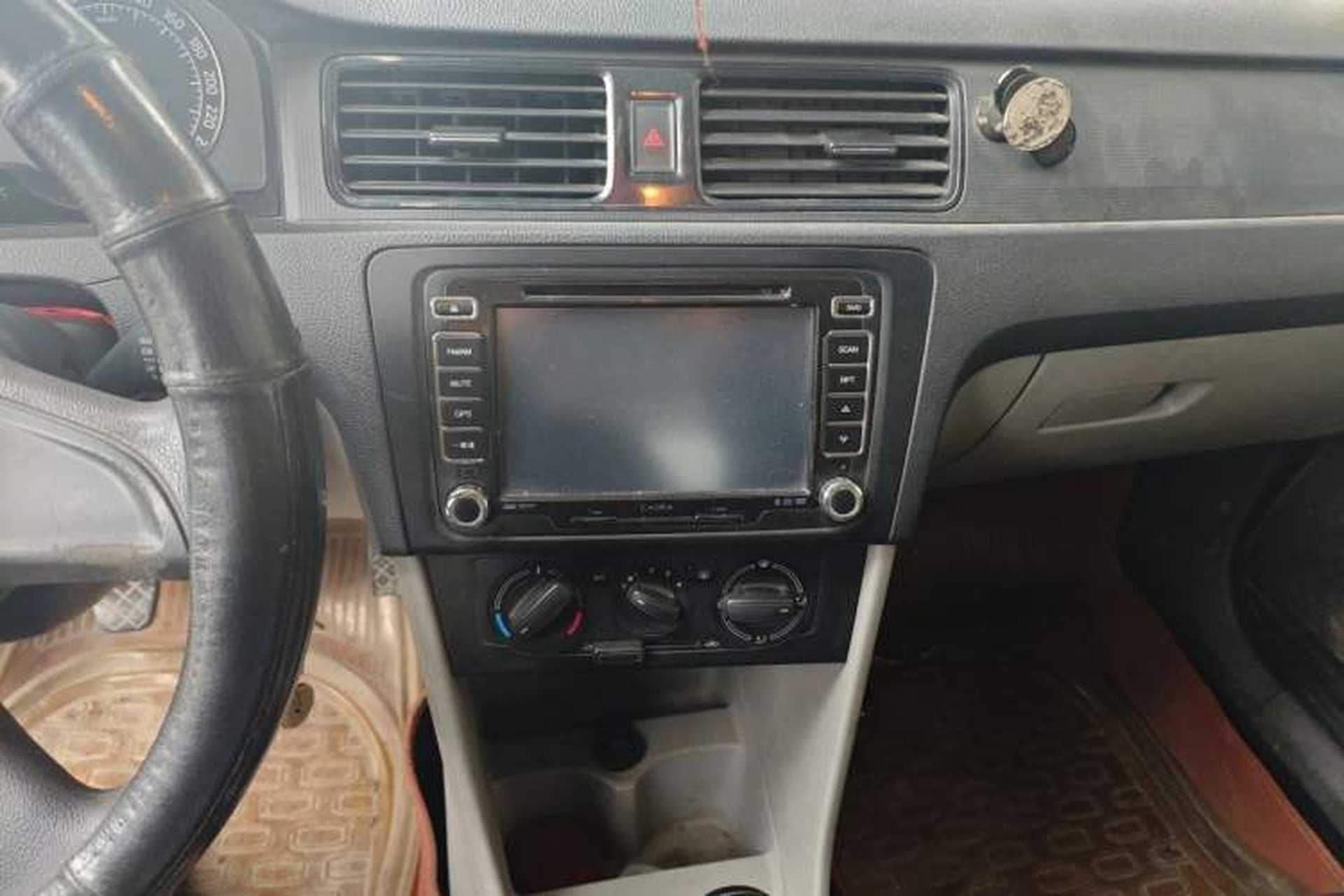 Used Skoda Rapid 2013 1.4L Manual Enjoyment Model Audio And AC Panel