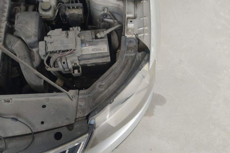 Used Skoda Rapid 2013 1.4L Manual Enjoyment Model Engine Bay Left