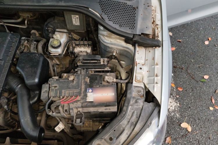 Used Skoda Rapid 2013 1.6L Automatic Smart Selection Model Engine Bay Left