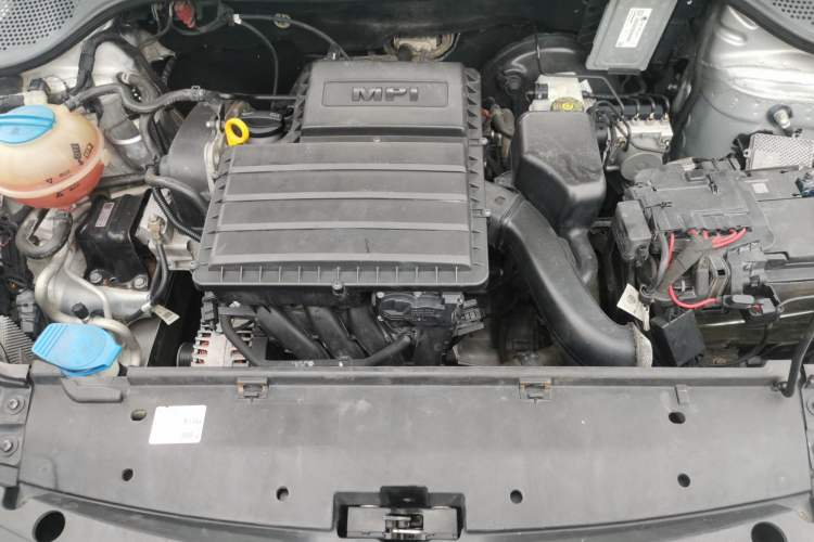 Used Skoda Rapid 2013 1.4L Manual Enjoyment Model Engine Bay