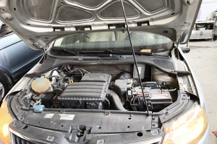 Used Skoda Rapid 2013 1.6L Automatic Smart Selection Model Engine Bay