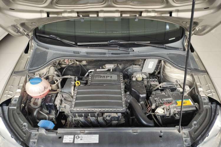 Used Skoda Rapid 2013 1.6L Automatic Smart Selection Model Engine Bay