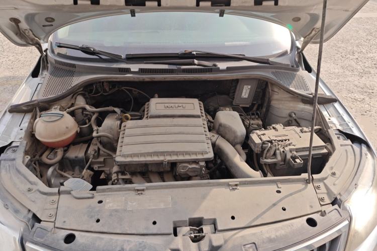 Used Skoda Rapid 2013 1.4L Manual Smart Selection Trim Engine Bay