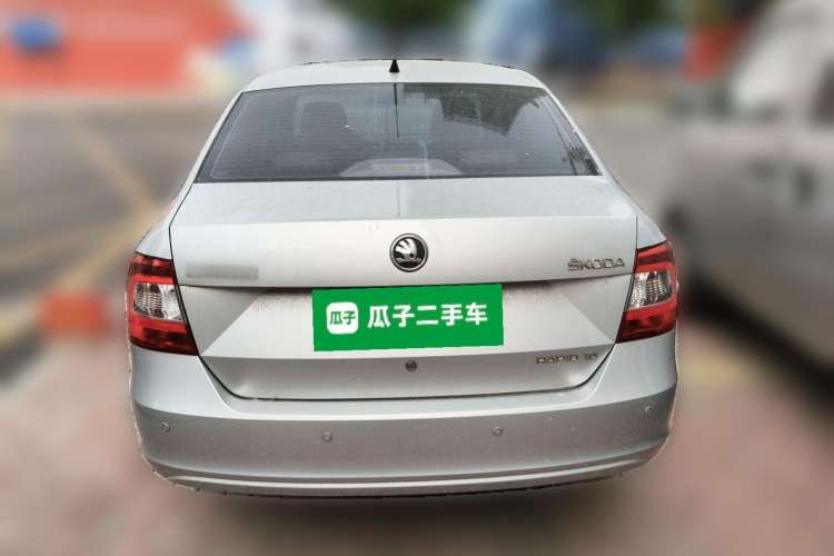 Used Skoda Rapid 2013 1.6L Manual Enjoyment Model Exterior 4