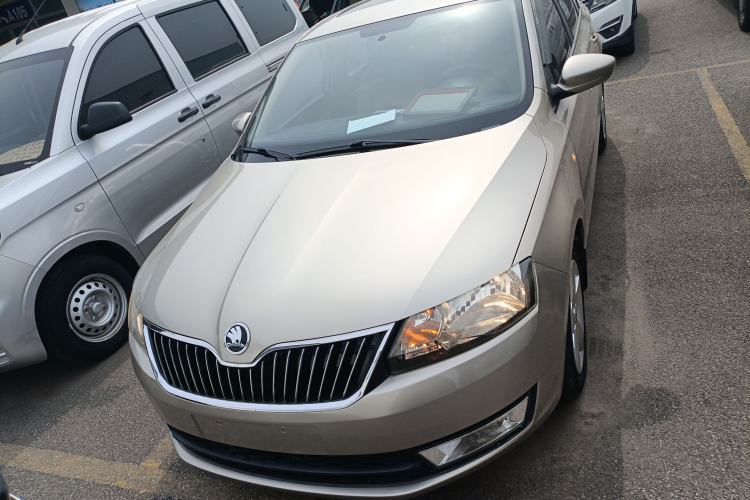Used Skoda Rapid 2013 1.6L Automatic Smart Selection Model Front