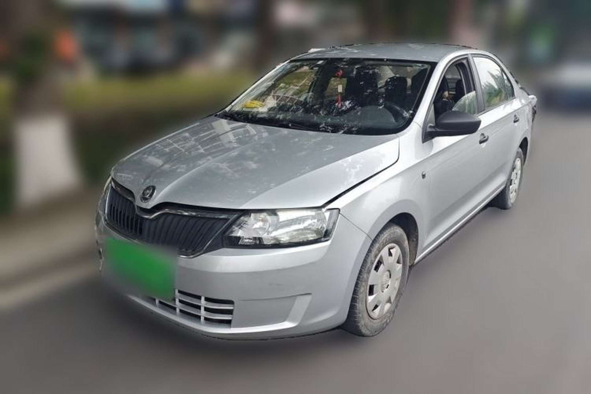Used Skoda Rapid 2013 1.4L Manual Enjoyment Model Front Left 45 Deg