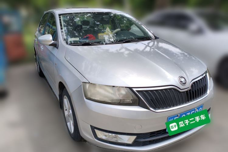 Used Skoda Rapid 2013 1.6L Manual Smart Selection Model Front Right 45 Deg
