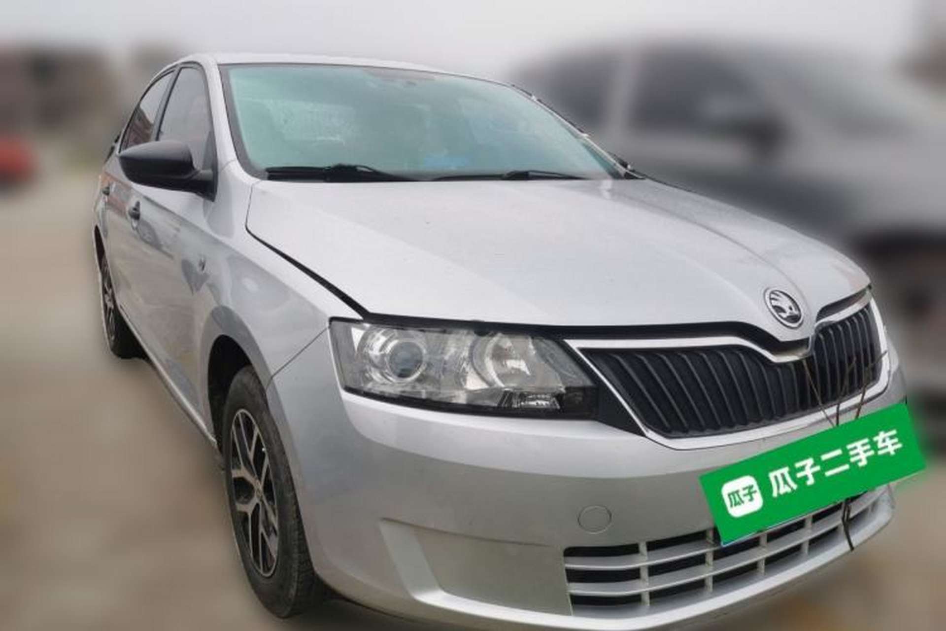 Used Skoda Rapid 2013 1.4L Manual Enjoyment Model Front Right 45 Deg