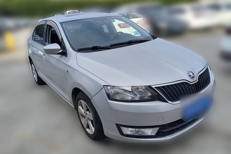 Used Skoda Rapid 2013 1.6L Automatic Smart Selection Model Front Right 45 Deg