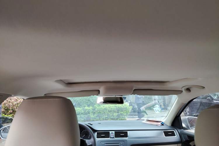 Used Skoda Rapid 2013 1.6L Manual Smart Selection Model Headliner