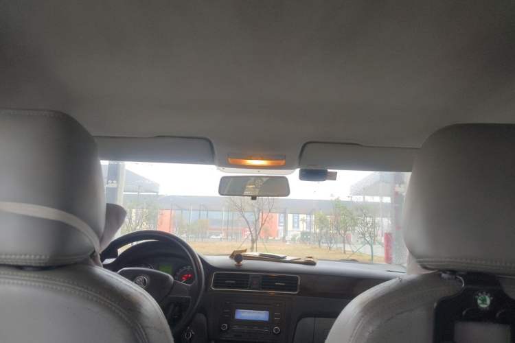 Used Skoda Rapid 2013 1.4L Manual Enjoyment Model Headliner
