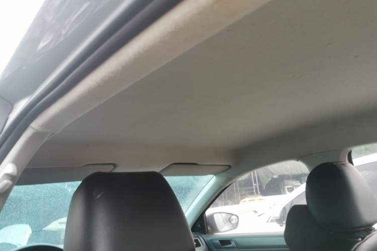 Used Skoda Rapid 2013 1.4L Manual Enjoyment Model Headliner