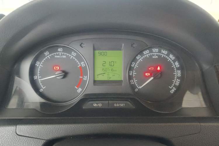 Used Skoda Rapid 2013 1.4L Manual Enjoyment Model Instrument Cluster