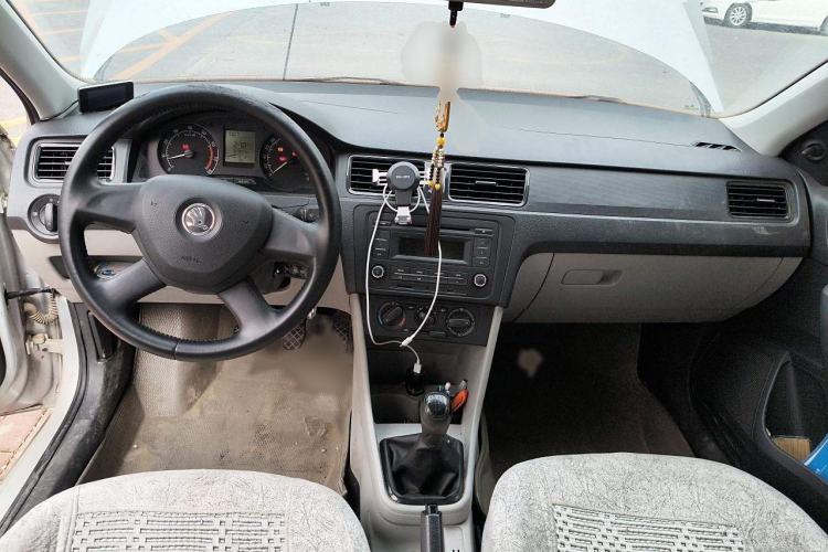 Used Skoda Rapid 2013 1.6L Manual Enjoyment Model Interior 2