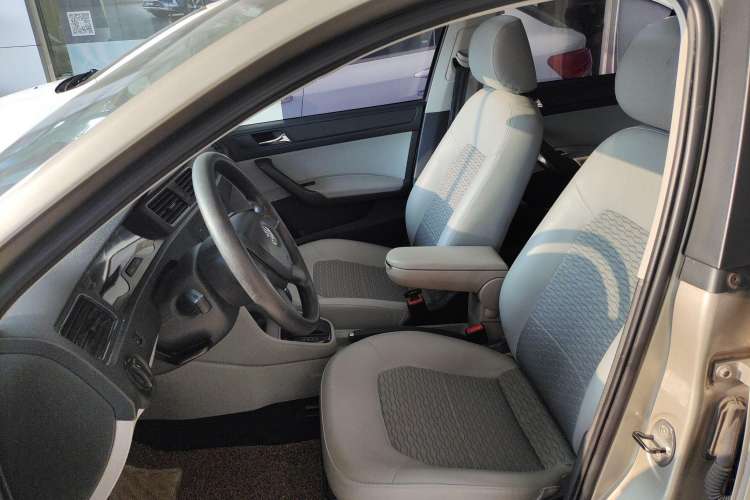 Used Skoda Rapid 2013 1.6L Automatic Smart Selection Model Left Front Seat