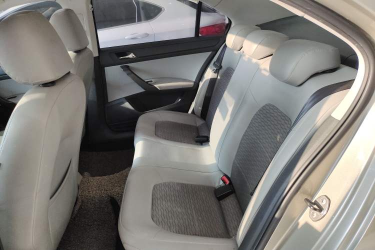 Used Skoda Rapid 2013 1.6L Automatic Smart Selection Model Left Rear Seat