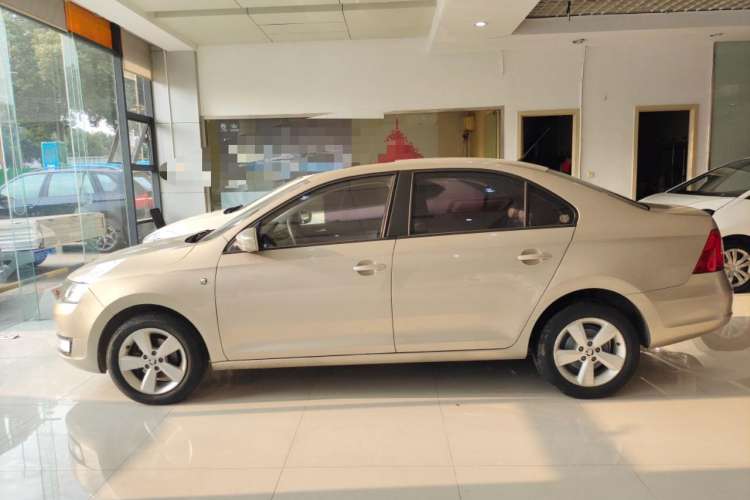 Used Skoda Rapid 2013 1.6L Automatic Smart Selection Model Left Side