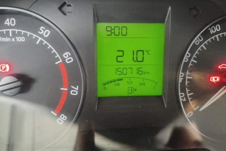 Used Skoda Rapid 2013 1.4L Manual Enjoyment Model Odometer Close Up
